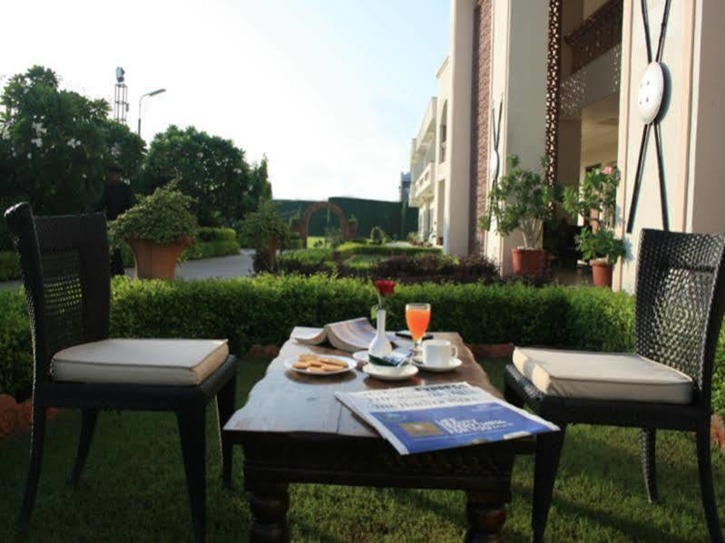 อมรครห์ รีสอร์ต Hotel จ๊อดปูร์ ภายนอก รูปภาพ
